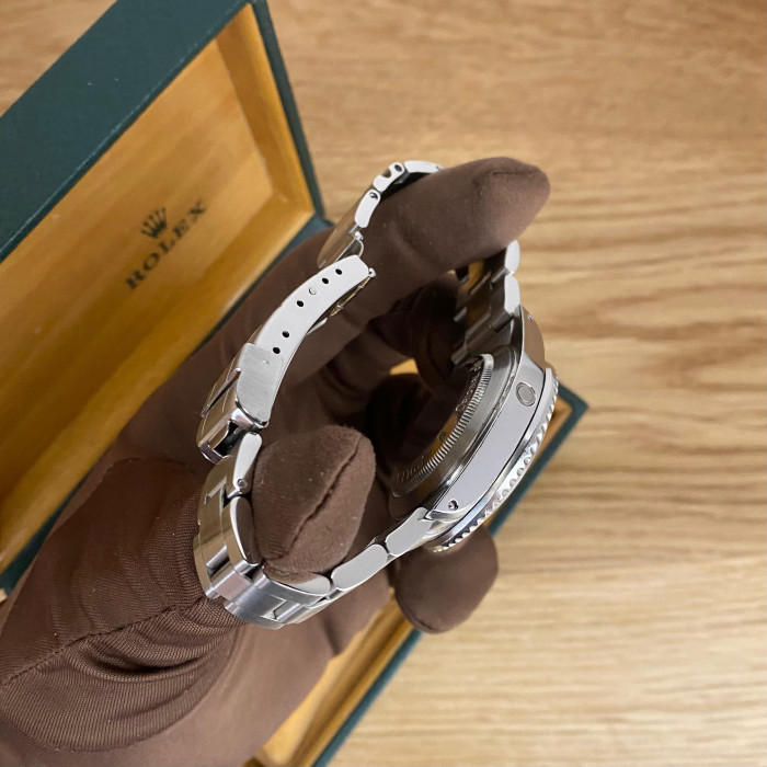 Rolex Sea-Dweller 16660 Top condition