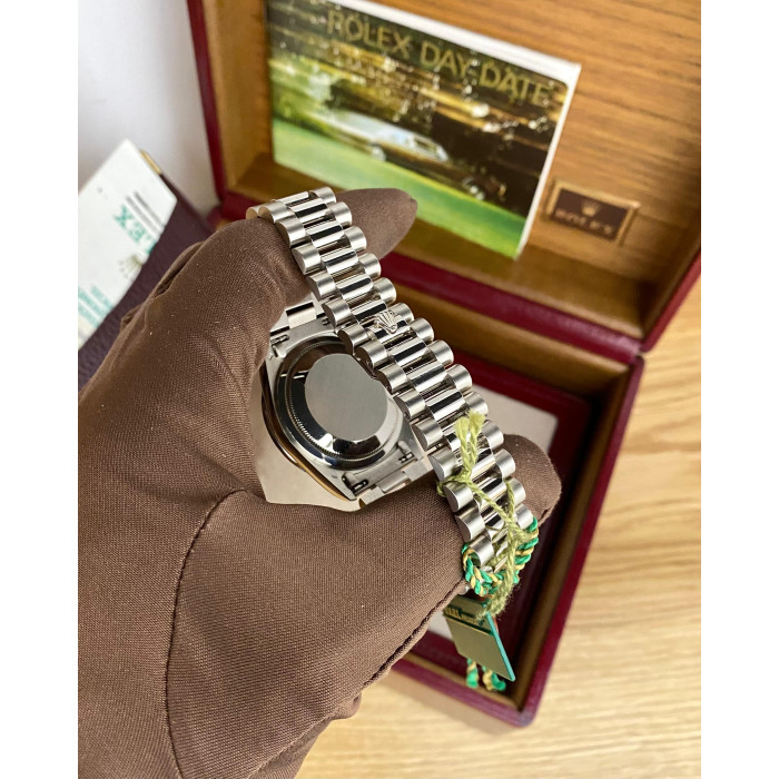 Rolex Daydate 36mm 18389 diamond bezel/dial born