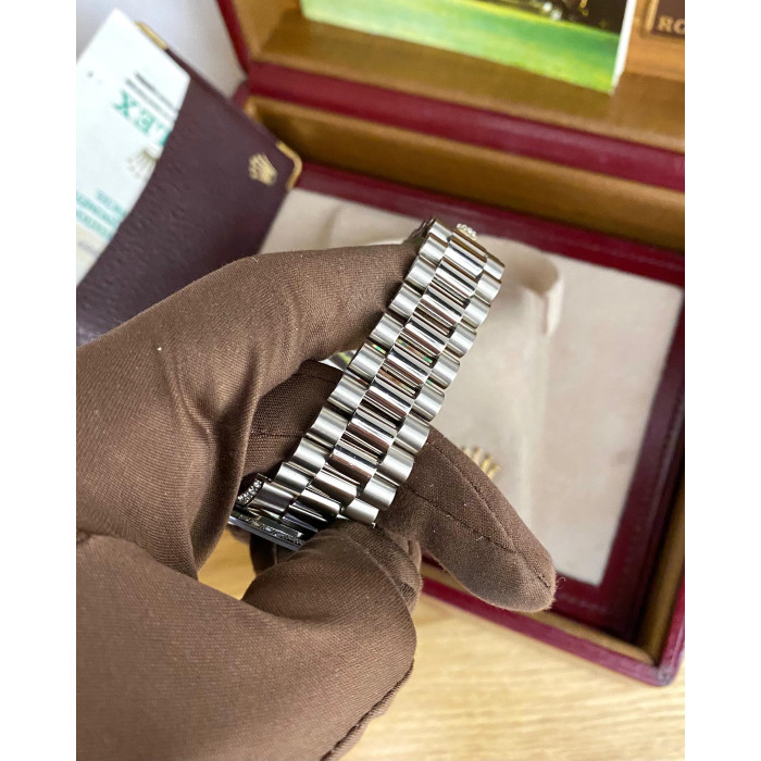 Rolex Daydate 36mm 18389 diamond bezel/dial born