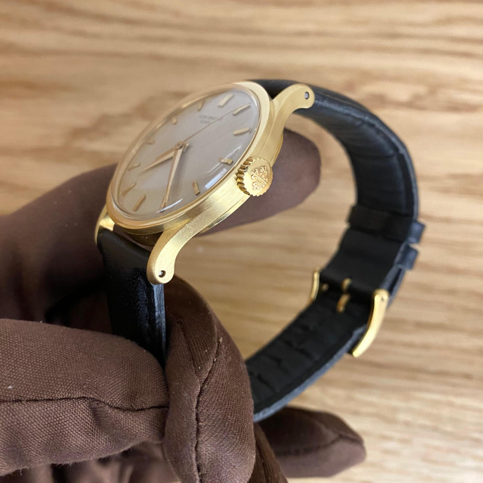 Patek Philippe Calatrava 35mm 18k Yellow Gold 570J