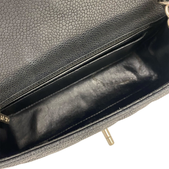 Chanel Mini Matelasse 20 Caviar Skin Single Flap Single Chain Bag Black Gold Metal Fittings