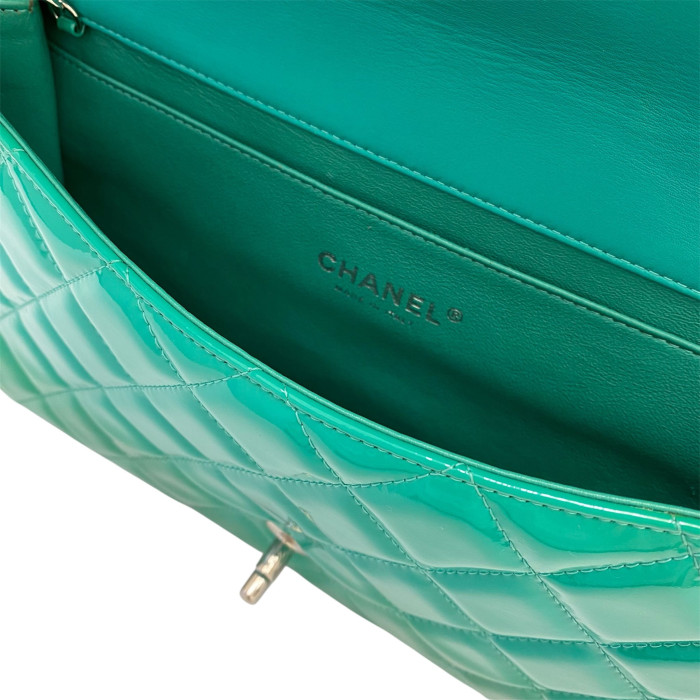 Chanel Matelasse Patent Leather Chain Shoulder Bag Green Silver Metal Fittings