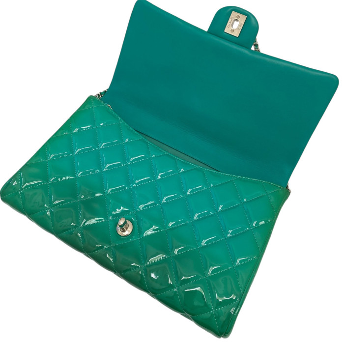 Chanel Matelasse Patent Leather Chain Shoulder Bag Green Silver Metal Fittings