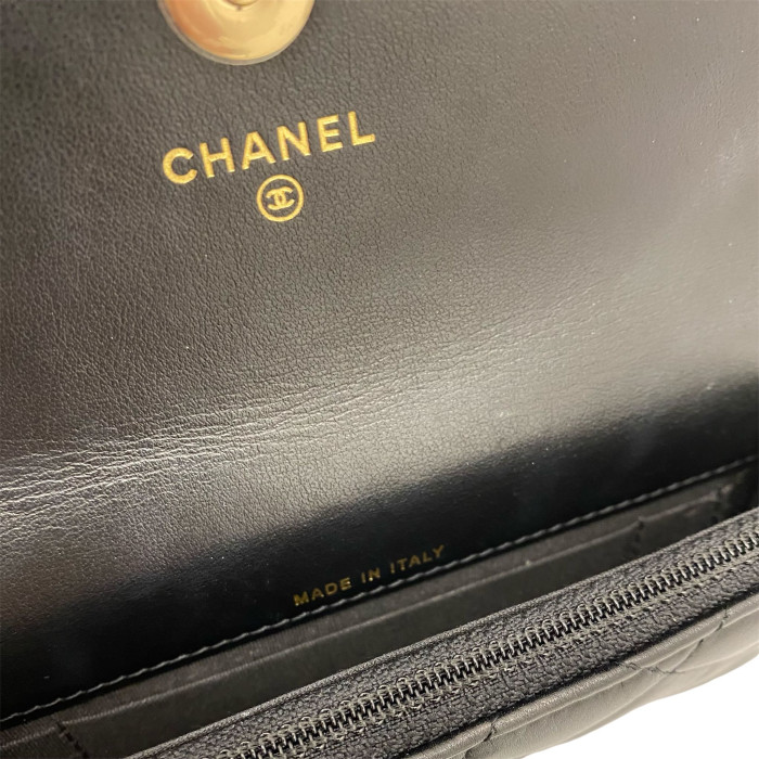 Chanel Matelasse Lambskin Chain Wallet Pearl Black Gold Metal Fittings