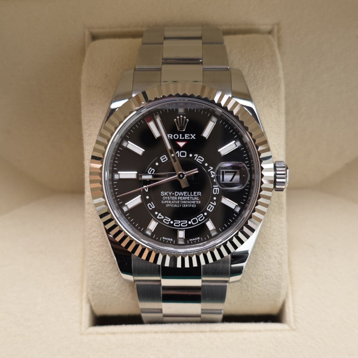 Rolex Sky Dweller Oyster 2019 Like New, Full Set