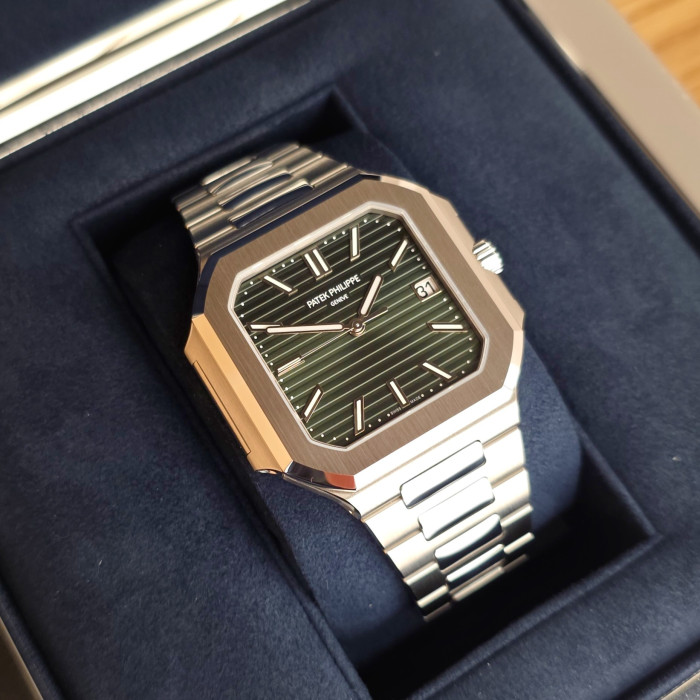 Patek Philippe Cubitus 5821/1A Green Dial Brand New 2026 Full Set