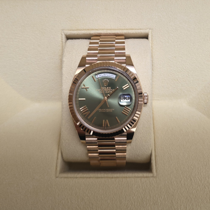 Rolex Day-Date Green Olive 228235 Like New 2019 Italy card Full set
