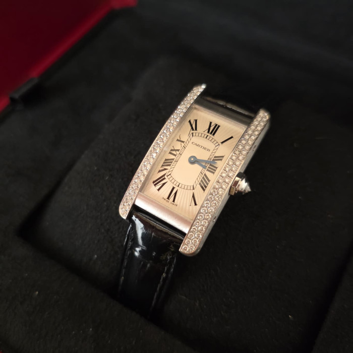 Cartier Tank Américaine 2489 White Gold Dial Like New Service 2026