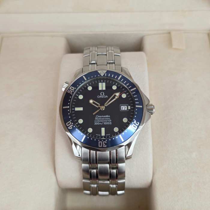 Omega Seamaster Diver Blu Dial 25318000 Perfect Condition 2002 Full Set Three Cards