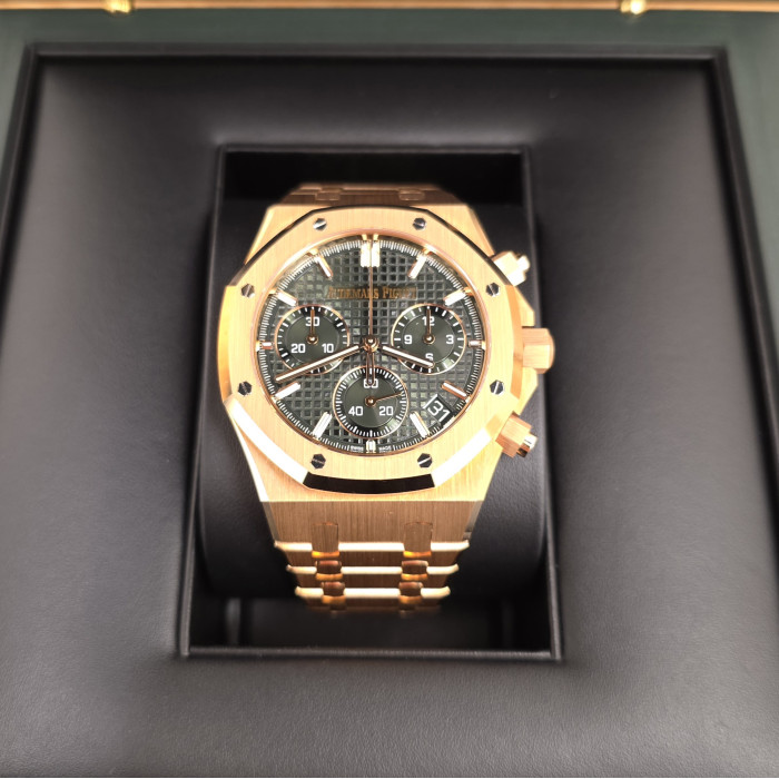 Audemars Piguet Royal Oak Chronograph Rose Goldl 26240OR.OO.1320OR.04 Perfect Condition Full Set