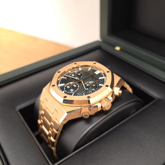 Audemars Piguet Royal Oak Chronograph Rose Goldl 26240OR.OO.1320OR.04 Perfect Condition Full Set