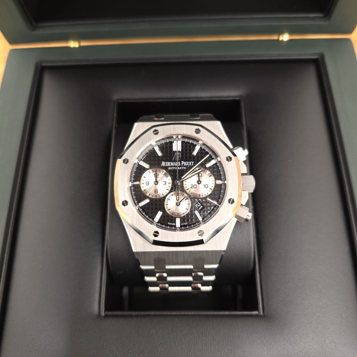 Audemars Piguet Royal Oak Chronograph 26331ST.OO.1220ST.02 Like New Full Set