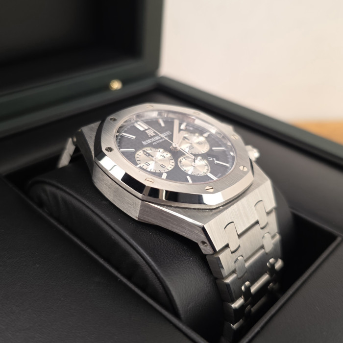 Audemars Piguet Royal Oak Chronograph 26331ST.OO.1220ST.02 Like New Full Set