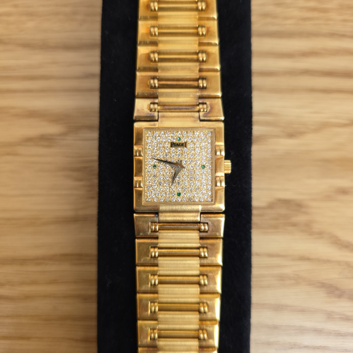 Piaget Emperador 18k Yellow Gold Diamond Pavé Dial Emerald