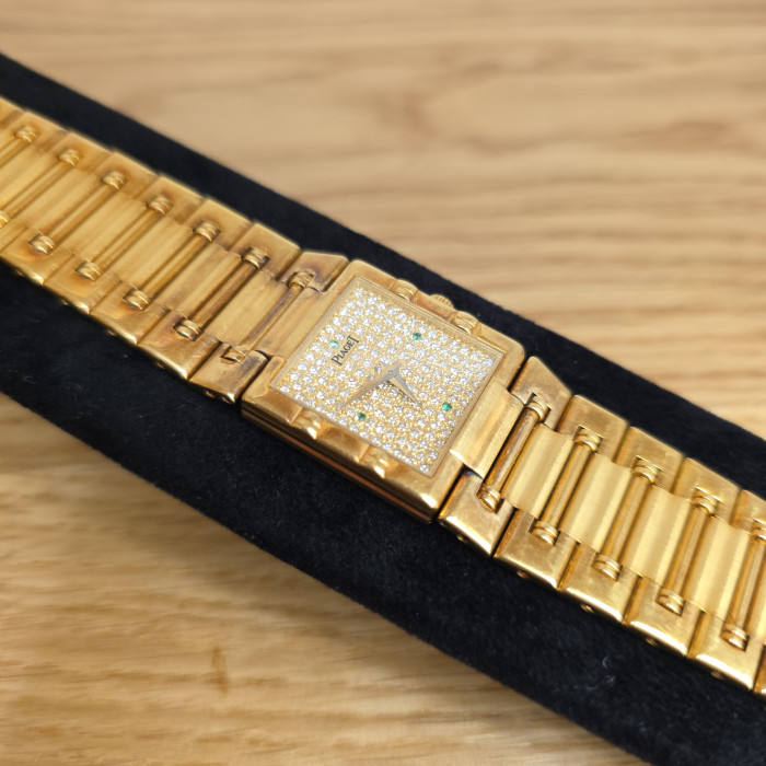 Piaget Emperador 18k Yellow Gold Diamond Pavé Dial Emerald