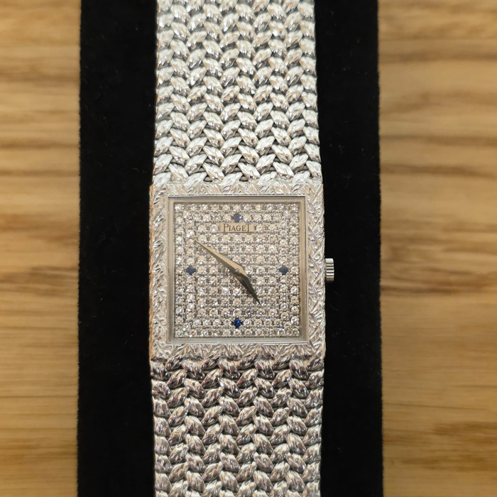 Piaget Emperador 18k White Gold Diamond and sapphire dial