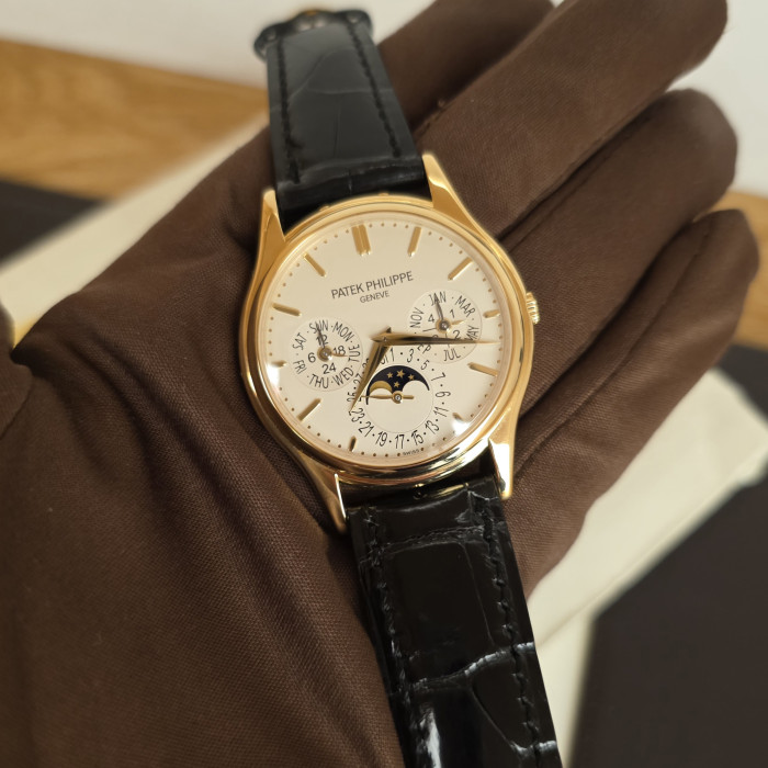 Patek Philippe Perpetual Calendar 5140J-001 2011 Like New Full Set