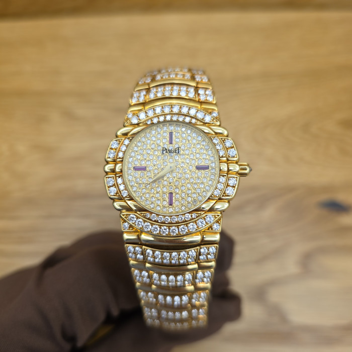 Piaget Tanagra Yellow Gold Diamond and a ruby dial 95047M406D Like New