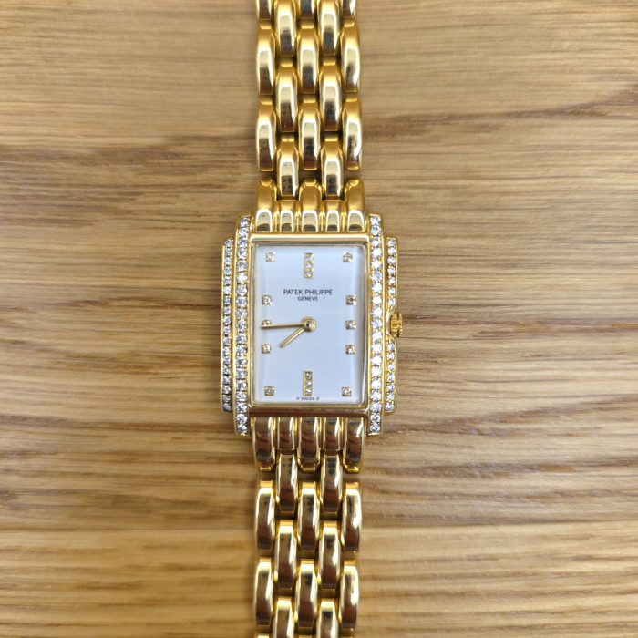 Patek Philippe Gondolo Yellow Gold Ladies 4825/101J Like New