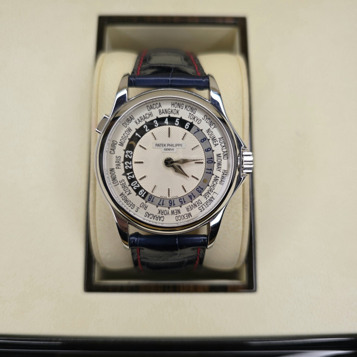 Patek Philippe World Time 5110G-001 Like New 2005 Full Set