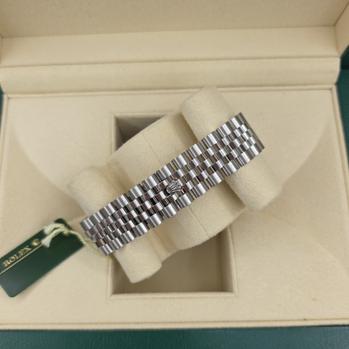 Rolex Datejust 36 Black Dial SuperJubilee 116234 Like New Full Set