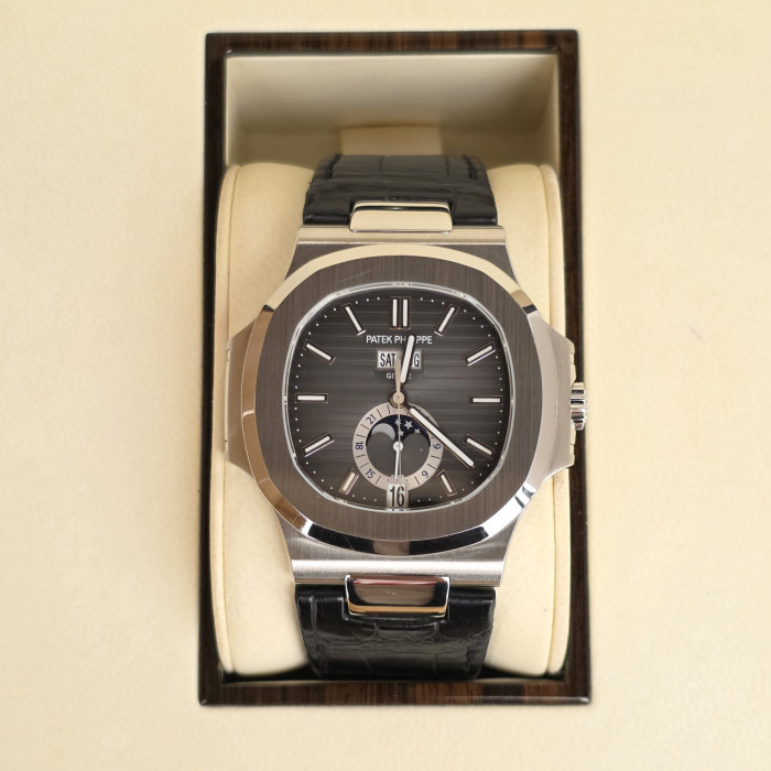 Patek Philippe Nautilus Annual Calendar Gray Dial 5726A-001 Like New Full Set