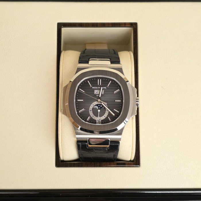 Patek Philippe Nautilus Annual Calendar Gray Dial 5726A-001 Like New Full Set
