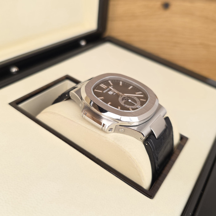 Patek Philippe Nautilus Annual Calendar Gray Dial 5726A-001 Like New Full Set