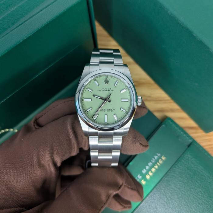 Rolex Oyster Perpetual 34mm Pistachio Green Dial 124200