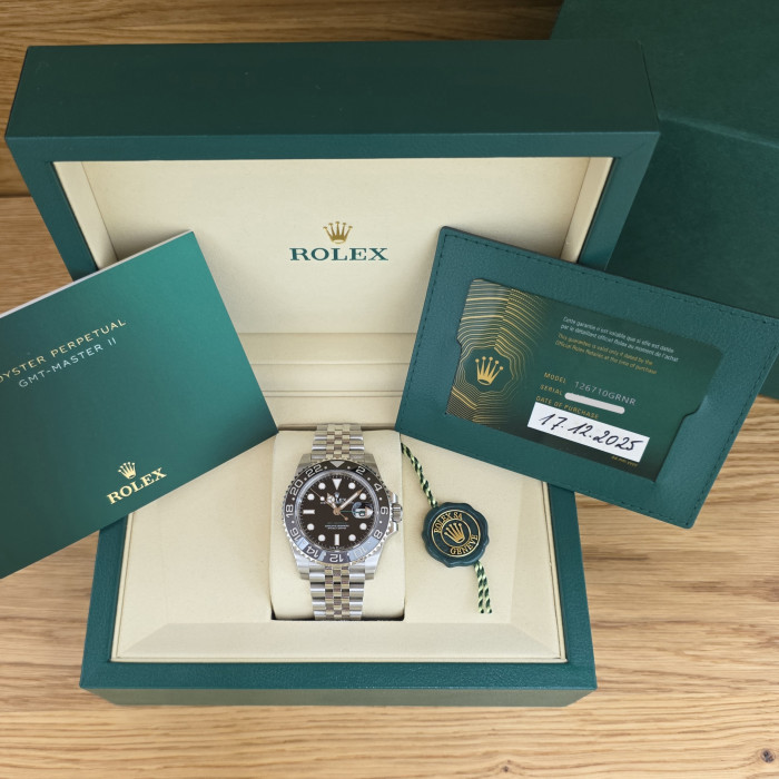 Rolex Gmt Master II Bruce Weyne Jubilee 126710GRNR Full Set