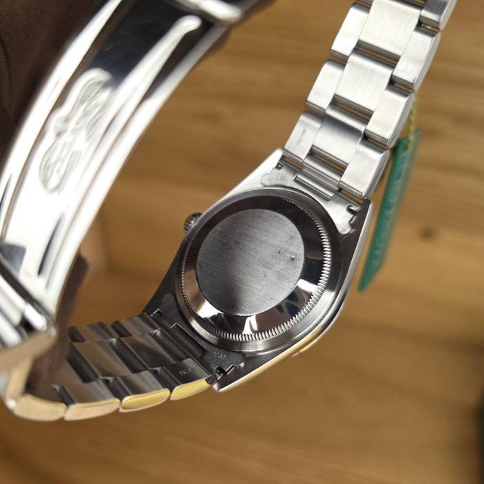 Rolex Explorer Oyster Perpetual Black Dial 14270 Like New Full Set