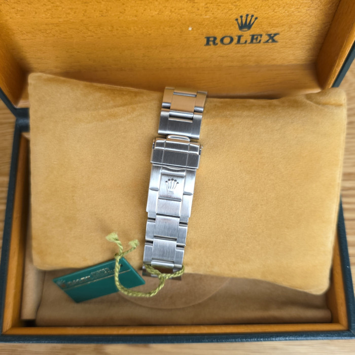 Rolex Explorer Oyster Perpetual Black Dial 14270 Like New Full Set