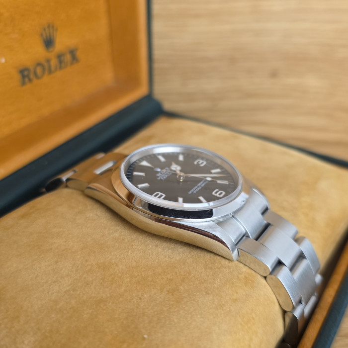 Rolex Explorer Oyster Perpetual 114270 Like New Full Set