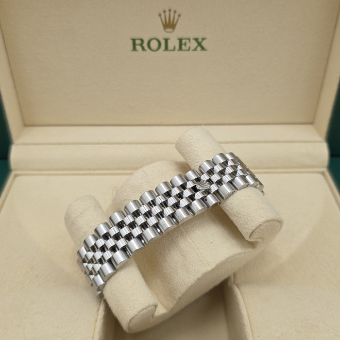 Rolex Datejust Black dial 116234 Like New Full Set