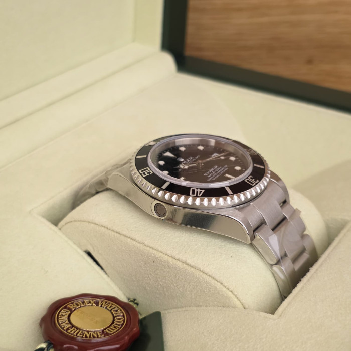 Rolex Sea-Dweller 4000 NOS Brand New Full Stickers with tag and card 16600 Full Set